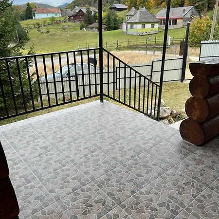 Artem Chalet *