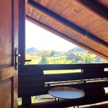 Artem Chalet Ciocanu